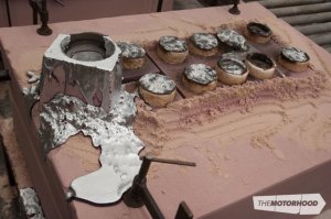 А тут как про сову. Типа воображение дорисует.