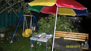 Кино на улице у меня попроще -