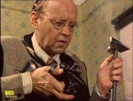 Запомнился в роли криминалиста в фильме Место встречи изменить нельзя.