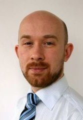 У Вадика Багатурия походу совсем клиентов мало! Хз я не в обиду ему, но судя по его лицо он явно не тянет, на харизматичную личность. Адвокат, это в первую очередь лицо! Оно должно излучать уверенность силу и харизму. А когда я вижу тощего лысого и лопоухого, вовсе не харизматичного человека... И тем более он уже тут писал и набрал дизлайков, а это говорит, как минимум о хреновом стиле изложения и кривом пиаре. То есть он мямлить будет и в суде :) И всё это в купе не вызывает доверия. Так, что Вадик иди подучись и попробуй снова, пока неуд! 
P.S. Смени имидж!