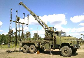 В эти же года служил)  но у нас вот такой робот был)