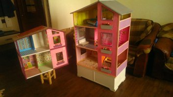 Вот тебе для сравнения (материал ДВП+ по уголкам- натуральное дерево)- в ТРИ раза легче, отделка женой: краска фактурная, декупаж. Вот теперь сравни.