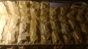 можно еще купить формы для искусственного камня, лучше из силикона или полиуретана, и смесь типа "камнедел" или "скульптор" (можно еще для облегчения камней добавлять в смесь перлит) и делать любые понравившиеся камни.
в воду добавить смесь, перемешать миксером и залить в форму и камень через пол часа можно вынимать. дальше просушить несколько дней.
и можно уже клеить на стену.
я делал так.
пс
фотки почему-то только тут перевернуты, на компе все норм показывает.