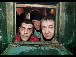 Не можешь пройти, та проходи !!! Твой интелект не сопастовим с музеем !!! Твой путь только к кормушке , в самом плохом смысле этого слова