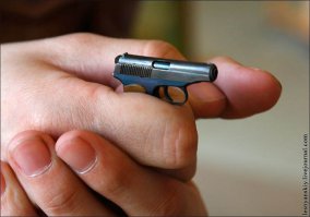 я ему ствол по размеру нашел