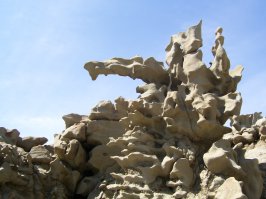 Самые необычные скалы и горы в мире