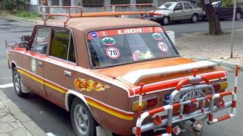 Даааа, богато! К такой красоте и авто нужно соответствующее!