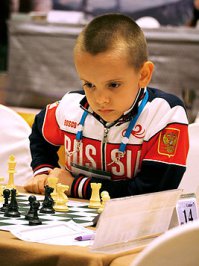 Гордей Колесов (род. 18 августа 2008 года, Москва) — победитель Шоу талантов в Китае в 2015 году (в возрасте 6 лет и 5 месяцев) на центральном китайском телевидении, CCTV-1, победитель шахматных состязаний, лауреат творческих конкурсов[1][2], владеет 5 языками (русский, китайский, испанский, английский, французский), знает наизусть 555 китайских идиом[3], вундеркинд[4][5]. Президент Международной шахматной федерации (ФИДЕ) Кирсан Илюмжинов назвал Гордея «маленьким Буддой шахматного мира»