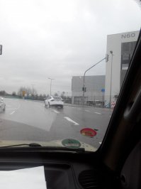 Несколько дней назад с работы ехал, запечатлел это чудо, выехавшее с парковки завода Ауди...:)