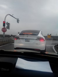 Несколько дней назад с работы ехал, запечатлел это чудо, выехавшее с парковки завода Ауди...:)