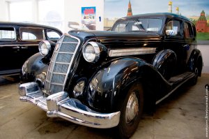 Авто из фильма "Старые Клячи".