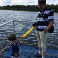 Видимо, у него слишком много детей...