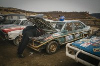 Вот авто для зомби-апокалипсиса.

Уже проверенные и без всякого пафоса. :)