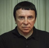 Кашпировский уже начал подъезды расписывать от "творческой невостребованности"?