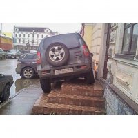 Надеюсь дверь наружу открывается