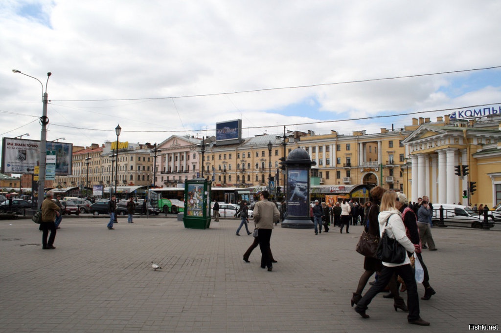 Сенная площадь санкт петербург фото. Гауптвахта на Сенной площади Санкт-Петербург. Сенная площадь 2003. Садовая Сенная площадь Санкт-Петербург.