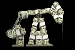 Вот есть к примеру дяденька, он владелец автомобильного завода (энергетической компании, нефтегазодобывающей отрасли) и это приносит ему очень, очень много денег. Интересно, станет ли он инвестировать свои капиталы в развитие принципиально новых способов получения энергии, или он станет всячески мешать продвижению инноваций в данном направлении? Я склоняюсь к мнению что вышеописанный дяденька будет пуще смерти бояться подобных инноваций. Более того, все инновационные проекты (будь то хоть идеальный, работающий вечный двигатель) имеющие хоть какую то перспективу развития, скупаются моментально корпорациями зависящими от нефти и газа за баснословные суммы и благополучно "хоронятся". А если кто-то, где-то, что-то подобное придумает, они затаскают его по судам, ведь все права на изобретение у них. Они бросят все свои силы на то чтобы всё осталось так как есть. Вот такой вот "тормоз" всемирного прогресса и xep ты что с ними сделаешь. Моё сугубо личное мнение - пока не наступит энергетический коллапс (закончатся нефть и газ) принципиально новых разработок в данной области (внедрённых в массы) не предвидится.