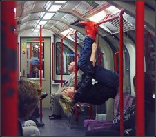 Вот с этого от души посмеялась