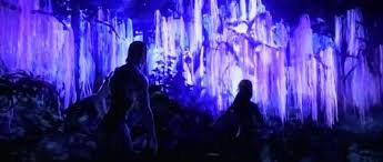 Последняя картинка вызвала ассоциации с "Аватаром". Нави около Эйвы.