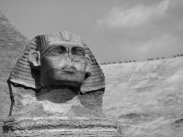 Какая разница, Сфинкс один...........