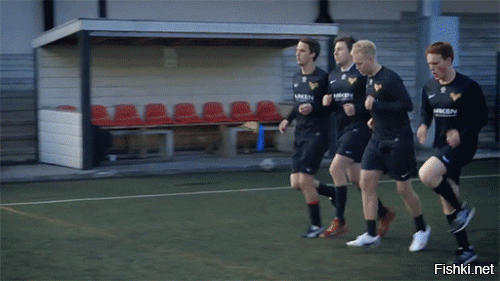 Их этому серьёзно учат.