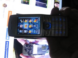 Служил Е50 у меня верой и правдой 8 лет, достаю из шкафчика и включаю иногда, работает)