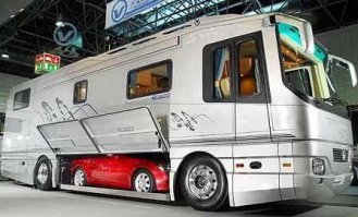 Душевнобольной китаец 10 лет строил 7-этажный дом для давно умерших братьев