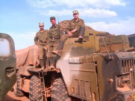 - Может жахнем?
- Обязательно жахнем и не раз, весь мир в труху! Но потом.