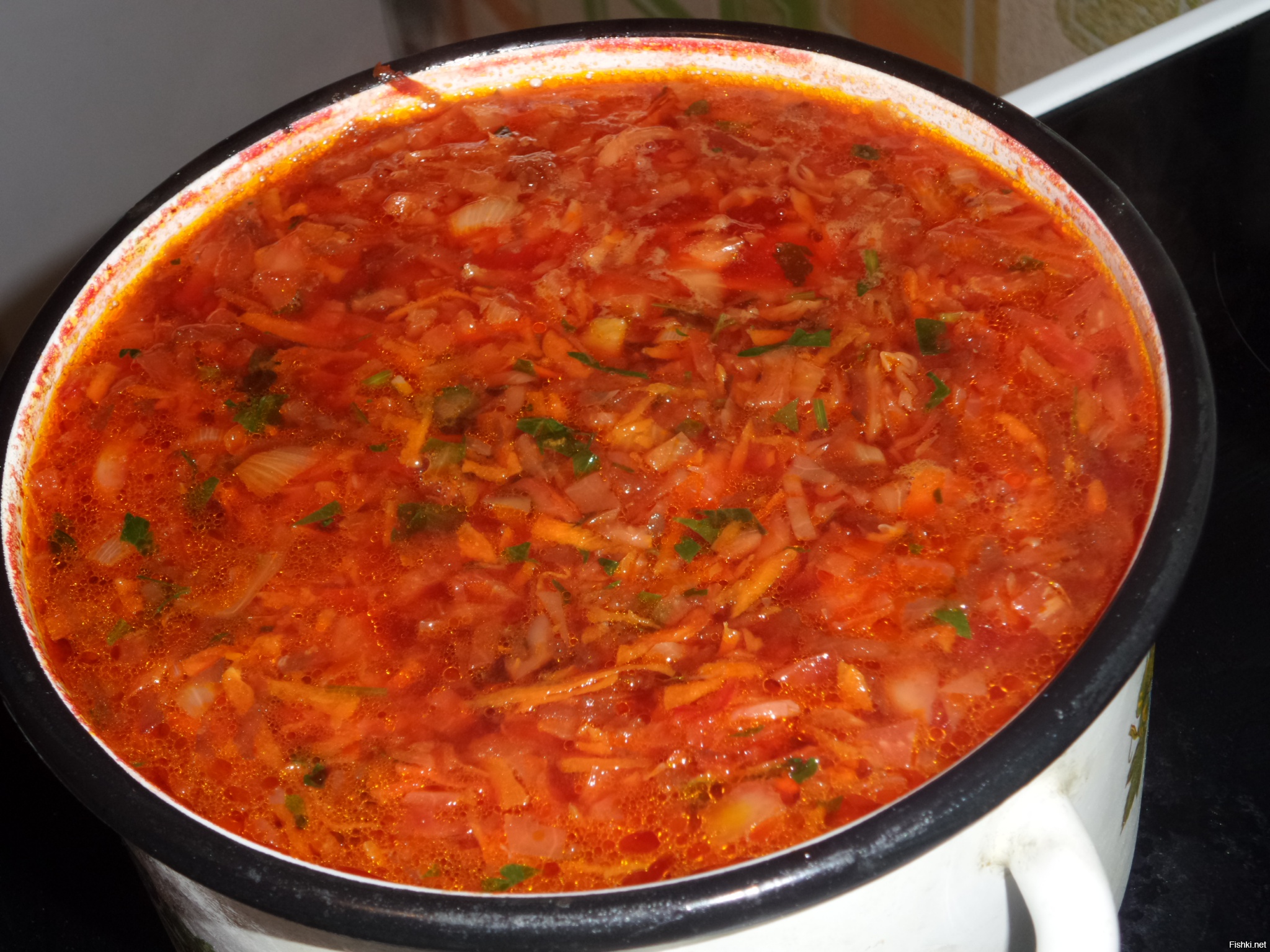 Даже если прибраться не успеваю, кастрюлю первого всегда сварю. Обратное неверно