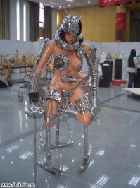 К встроенной емкости для пива, нужен встроенный холодильник.