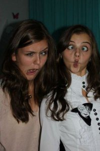 Забавные девушки