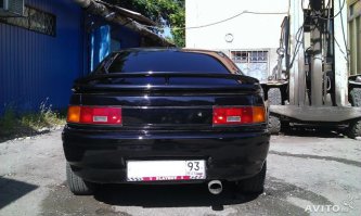 Автор, вот фотки моей первой машины. 1993 г.в. ПЭП. купил ее за 60 тысяч рублей, покрасил еще за 30 тысяч. катался три года, бед не знал 128 л.с. движок, по документам 88 л.с. налог в год 1056 рублей. Страховка (уже не вспомню). В итоге продал только потому что там кондюка не было, и летом как в мангале едешь)) Вот такие машины надо брать за дешево, а не убитые в хлам "крутые" тачки