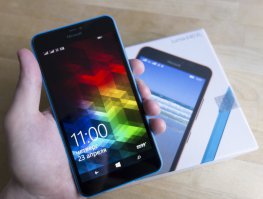 Ну не знаю. Прикупил ишшо карточку на 64 Гб. И напожрать проблем не бывает, и на пивко в разумных пределах тоже. А понты - они такие понты