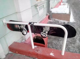 Пфффф.....откручиваешь левую крепу, вытаскиваешь борд, прикручиваешь крепу - и ты обладатель юзанного борда!