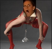 это походу больше вумбилдерша чем каратистка