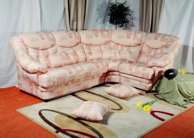 Нифигасе не большой бизнес... Самое крупное производство мебели в Молдове.
Так мало того, делают какое то говно, Которое хрен куда впишешь, и удивляются, а чё это торговля не идёт в гору. Нифига не следят за тем что нынче в моде, и что необходимо населению. Народ просит, сделайте линейку на подобии Икеи - нихрена. 
Дело в том, что в Молдове Икеи нет, и ближайшая в Бухаресте- Румыния.
Вот пара фоток "шедевров"