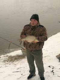 Вот сегодня Москва-река В Лыткарино.Лещ 2,3 кг,был отпущен.