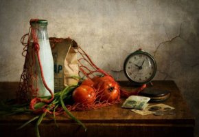 Вот артефакты из 80-х! Я только муки в таких кульках не видел, а остальное 100%!!!