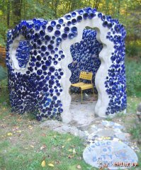  Дома для бедных из бутылок пива