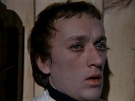 Еще забыли "Отель у погибшего альпиниста"
До сих пор вздрагиваю от кадров поедания лимона