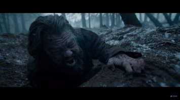 Да уж сквозь боль(молодчага мужик(только это....кепарик то в больничке можно уже и снять))