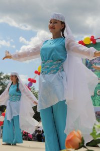 И что конкретно тебе не понравилось? Поясни пожалуйста, без хамства.