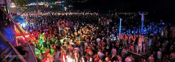 Вот там бы корпоратив забабахать, был там один раз Full moon party Koh Pangan.