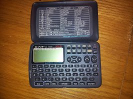 Не поленился свой тоже откопал как раз тоже недавно наткнулся в коробке со старым электронным хламом :)