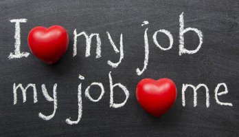 25 правдивых открыток про работу и трудоголиков