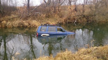 Я вот тоже осенью решил брод ночью переехать))

Подам в суд на реку))