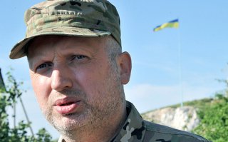 Вот этот Генерал-Пастор Брэд Питт куда более внушительный тип.