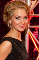 "Патриоты!" Хоть усритесь, хоть обминусуйтесь, но до нашей Криски Асмус всем этим пендосским курицам без вариантов.