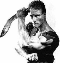 Ножик популярен в дешёвых боевиках.