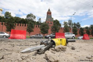 А это мой город. Он такой уже не первый год и конца края этому не видно...